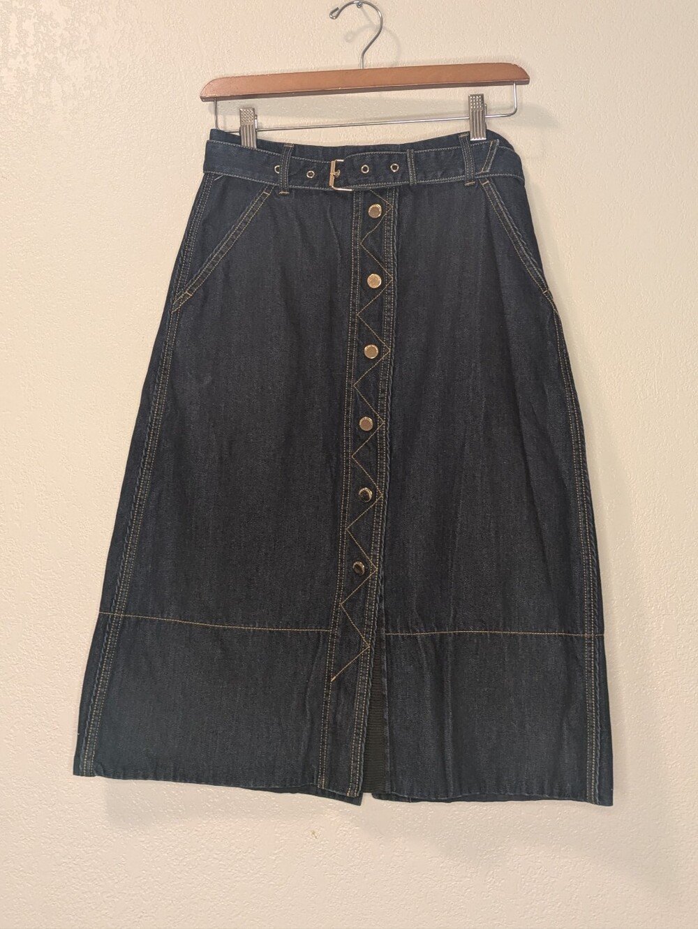 COVEN GARDEN Premium Belted Button-Front Denim Midi Skirt - Dark Wash